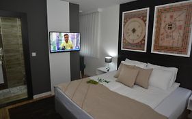 Apart Hotel Family